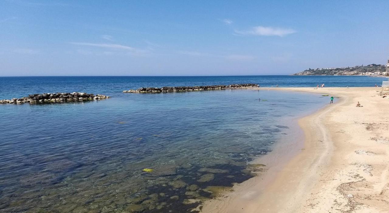 Вилла Veranda Sul Mare - Casa Vacanze Fronte Mare Шакка Экстерьер фото